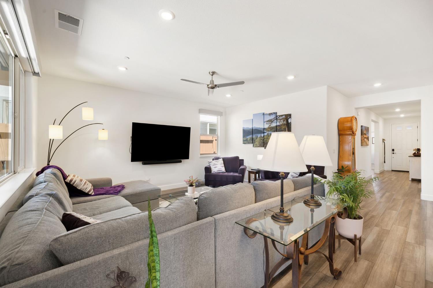 925 Rumba Court