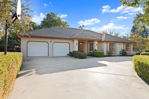 8630 River Oaks Drive Oakdale CA 95361