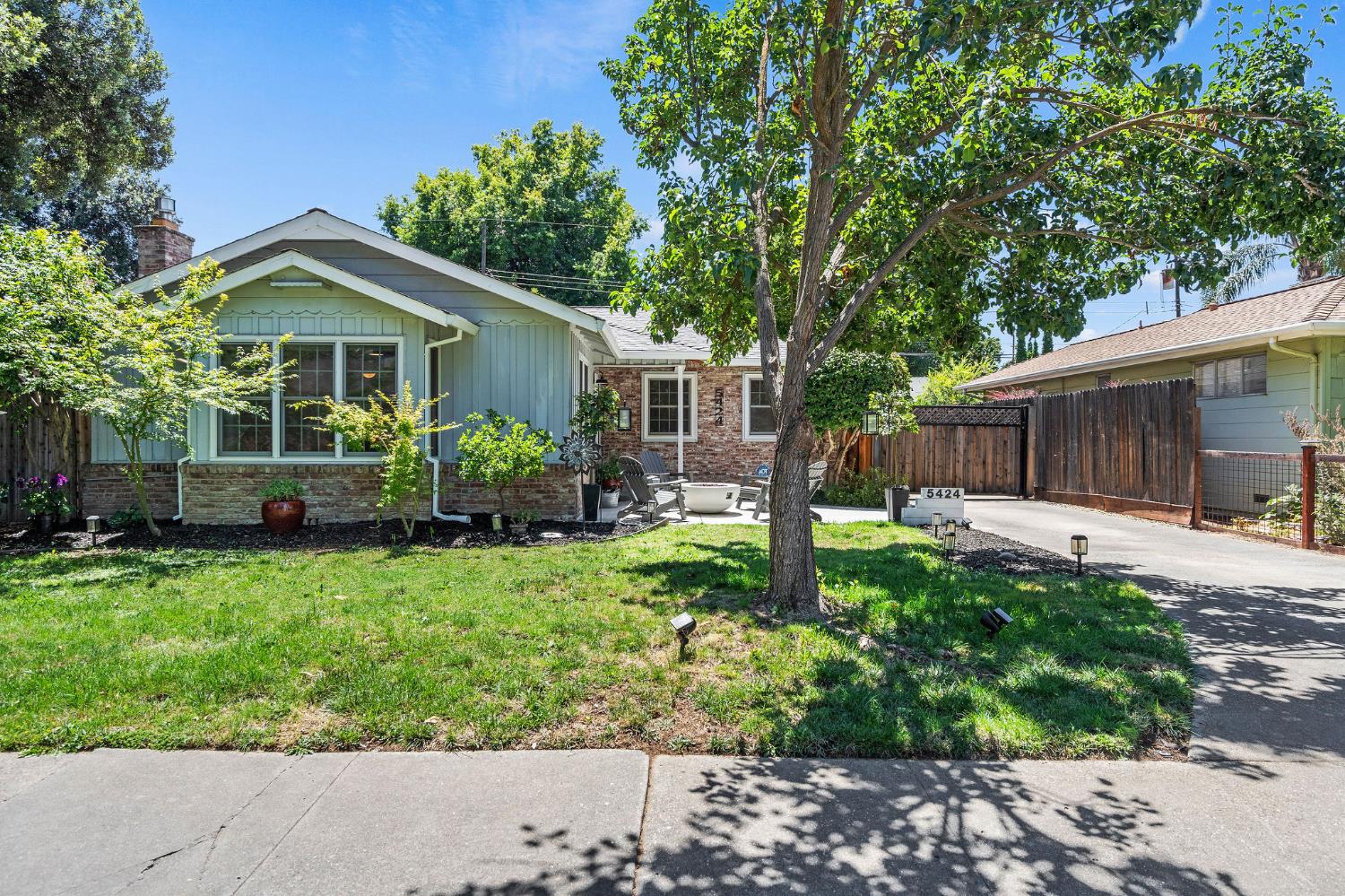 5424 Spilman Ave