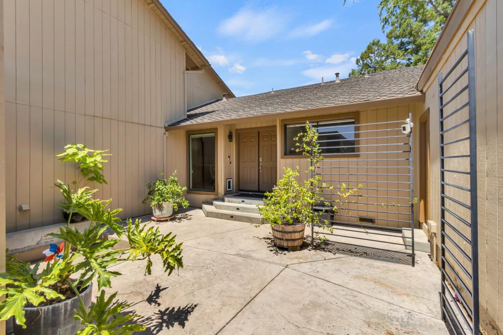 8911 Bluff Lane