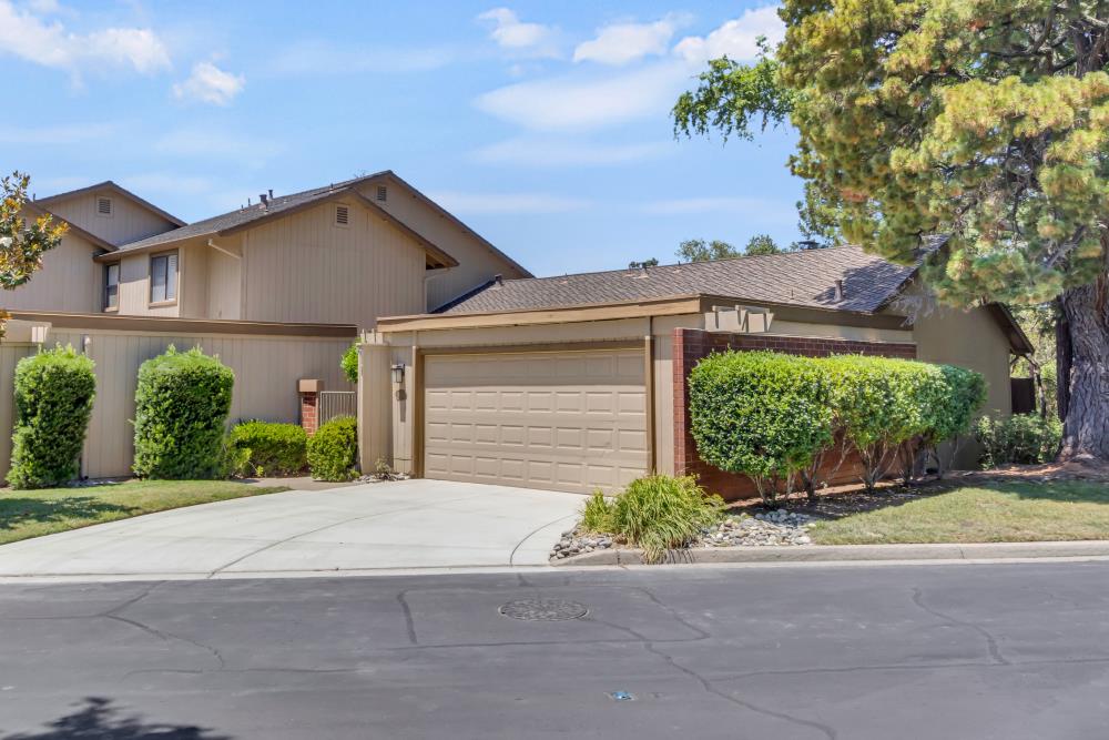 8911 Bluff Lane