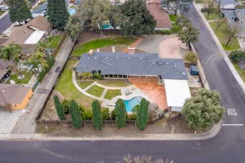 206 Meadow Lane Modesto CA 95351