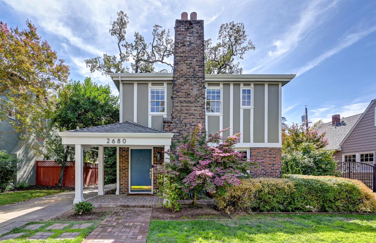 2680 Curtis Way