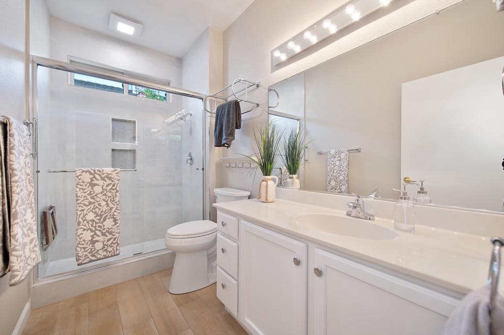 1148 Barnswood Loop