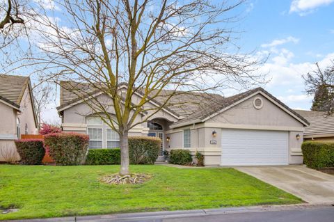 5242 Wyndham Oak Lane Carmichael CA 95608