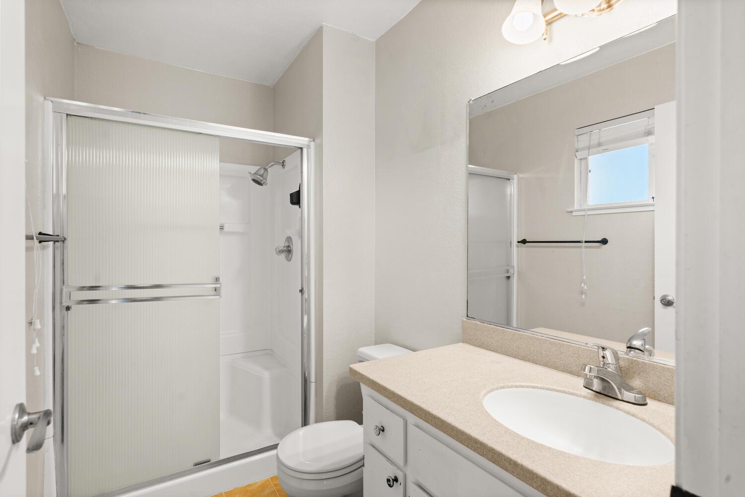 Chico, California 95926, United States, 3 Bedrooms Bedrooms, ,2 BathroomsBathrooms,Residential,Active,227726