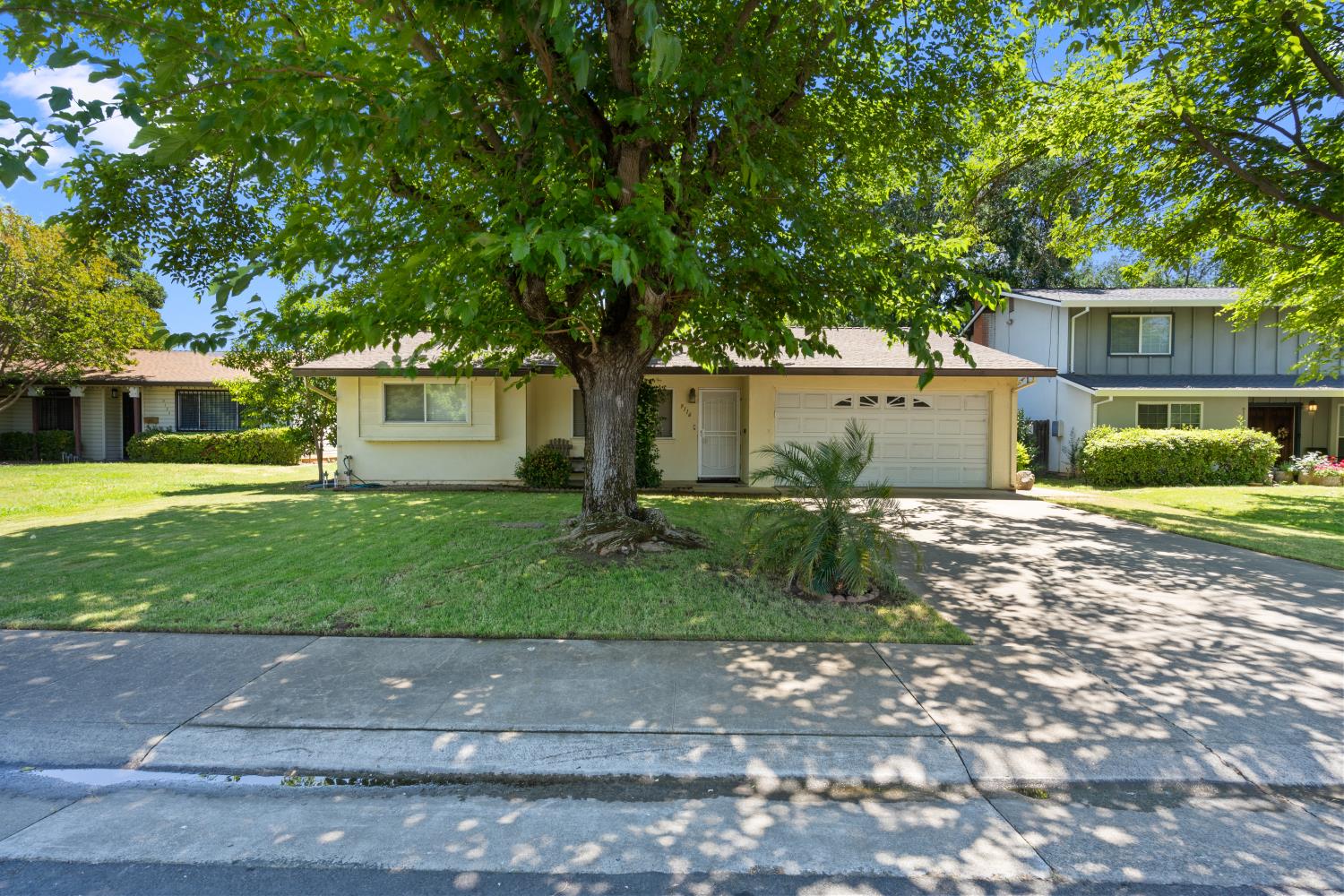 9116 Feather River Way