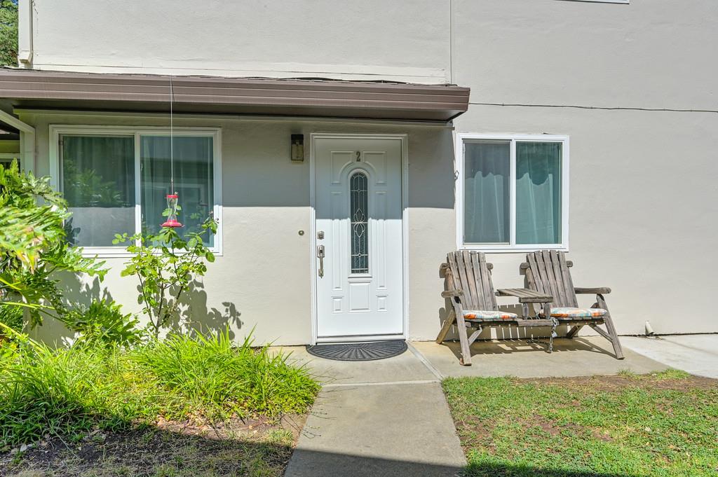 1833 Fremont Court 2