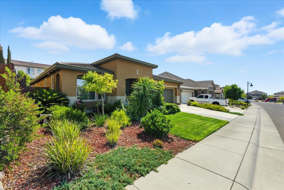 1402 Skibbereen Way