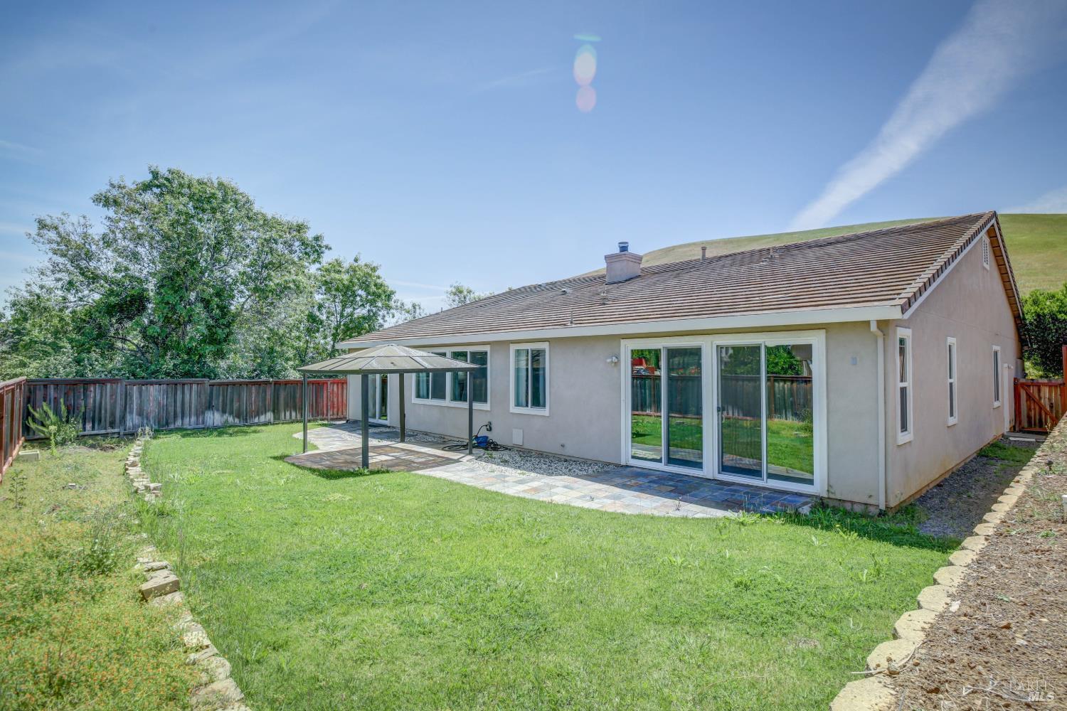 2418 Ridgewood Circle