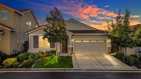 4319 Grand Prix Loop Rocklin CA 95677