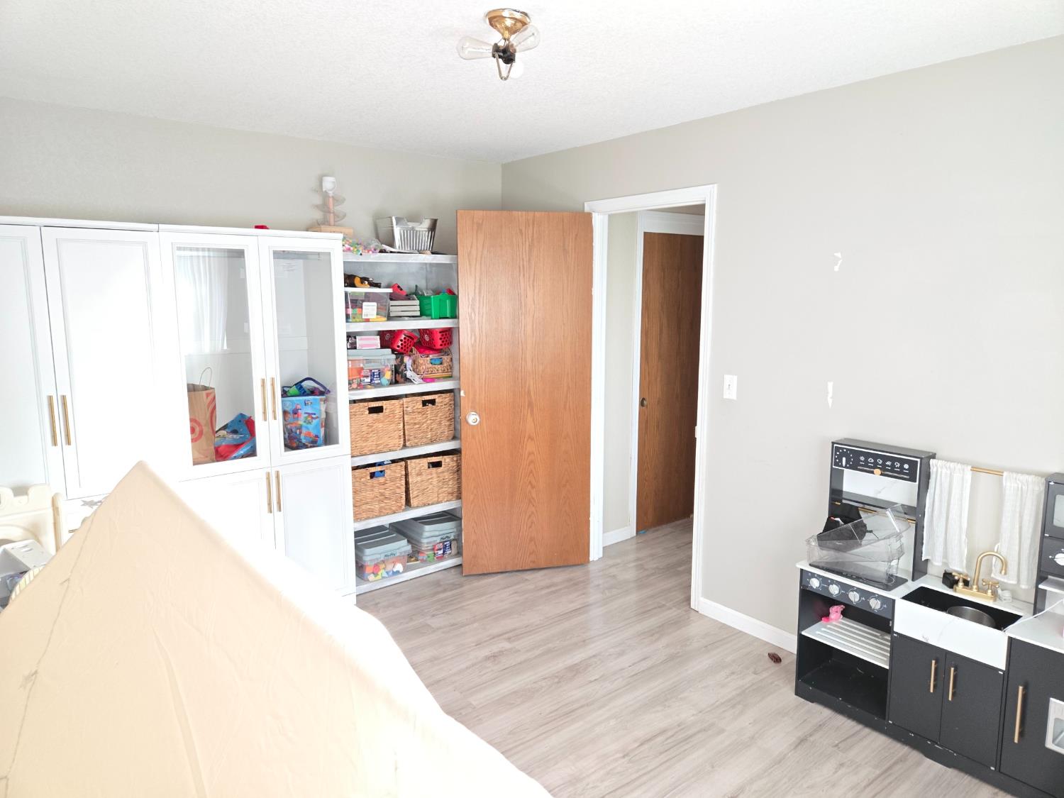 2340 Sleepy Hollow Drive