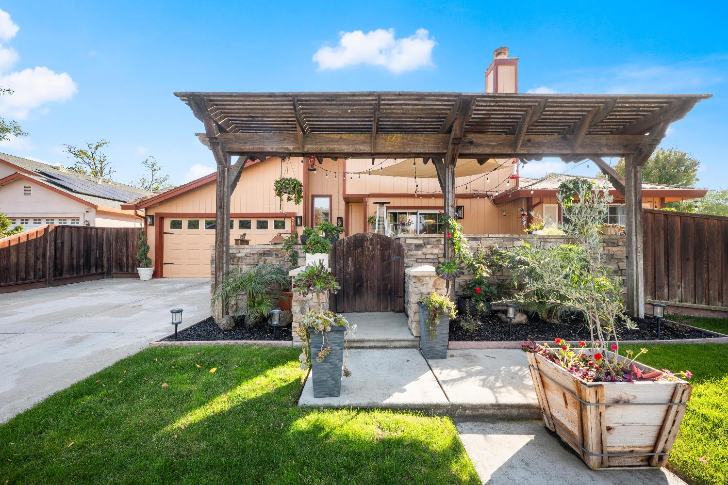 568 Regis Drive