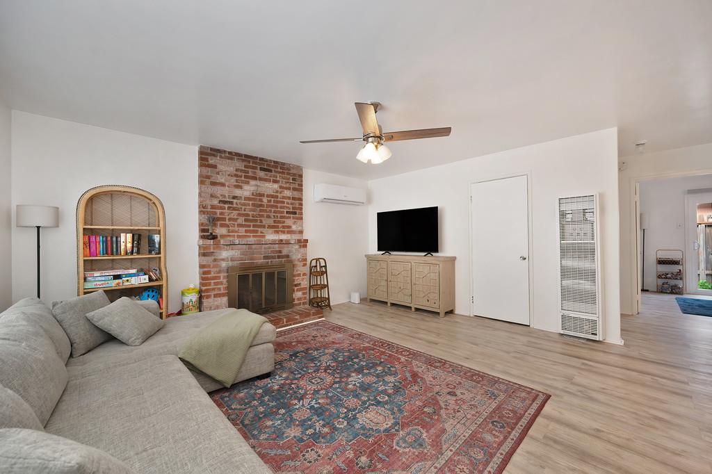 9666 Lake Natoma Drive