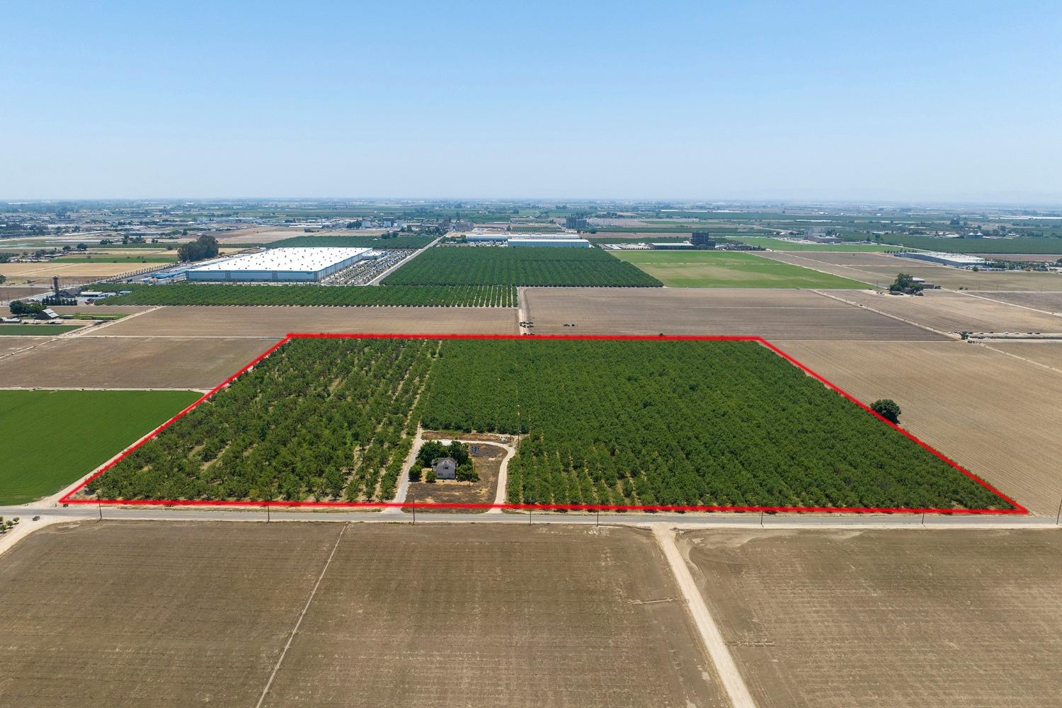 3718 W Tuolumne Road