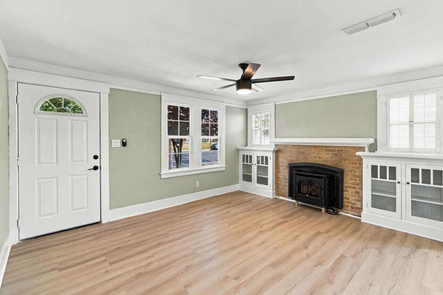 912 6th Street