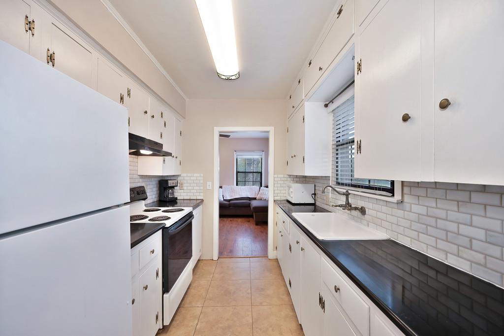 3048 Garfield Avenue