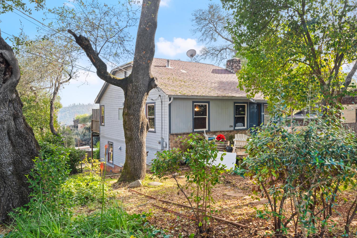 330 Foresthill Avenue