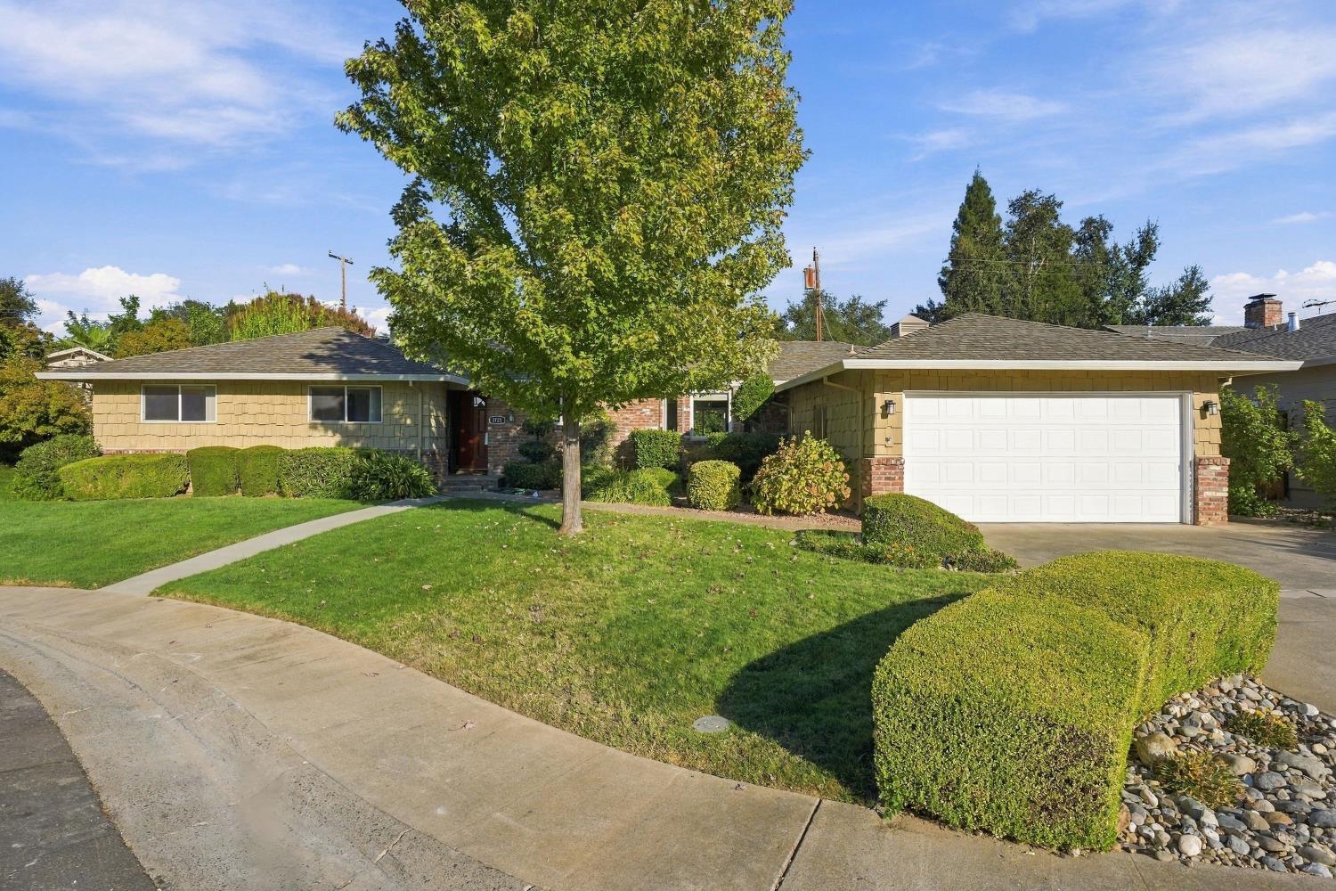 3721 Laura Court