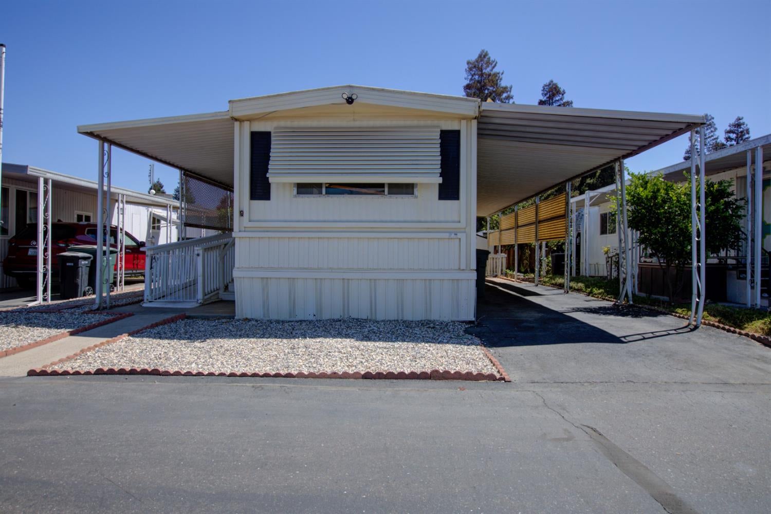 2107 Patterson Road 9