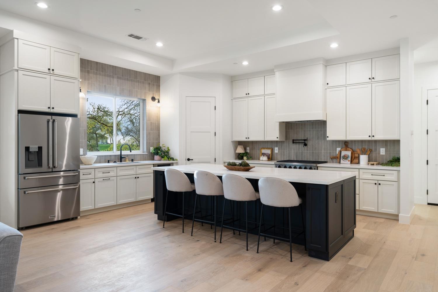 23638 Eaglepoint Court