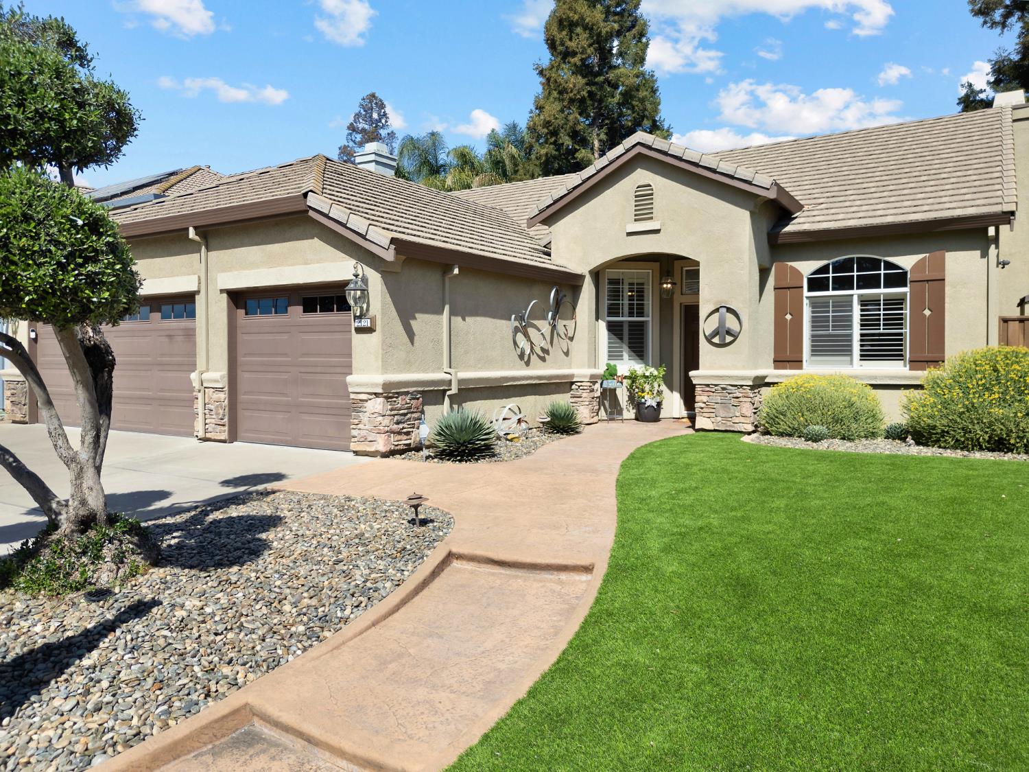 2121 Steinbeck Drive