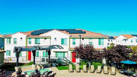 5301 E Commerce Way 44104 Sacramento CA 95835