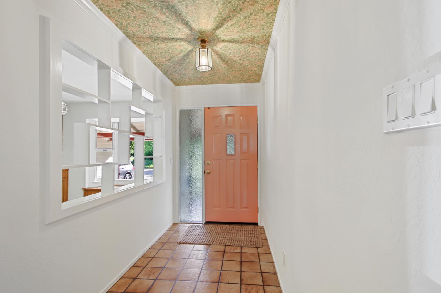 618 Elmwood Drive