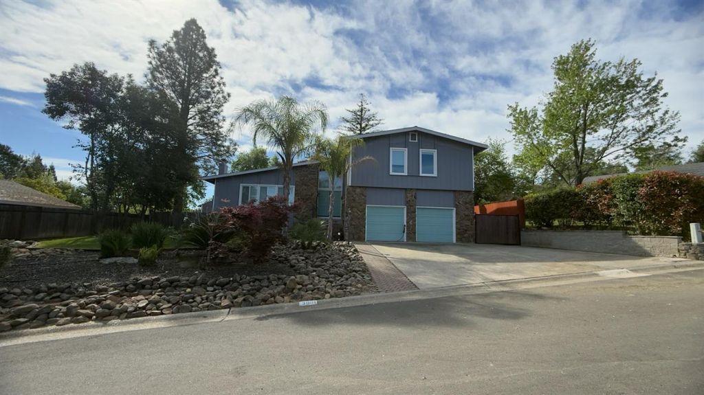 Photo of 3001 Warren Lane, El Dorado Hills, CA 95762 (MLS # 226035128)