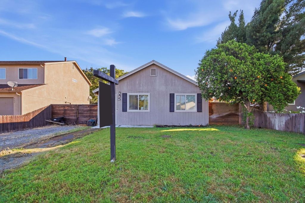 Photo of 534 Ripona Ave, Ripon, CA 95366 (MLS # 226041461)