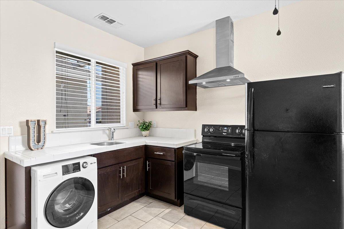 Atwater, California 95301, United States, 4 Bedrooms Bedrooms, ,4 BathroomsBathrooms,Residential,Active,190799