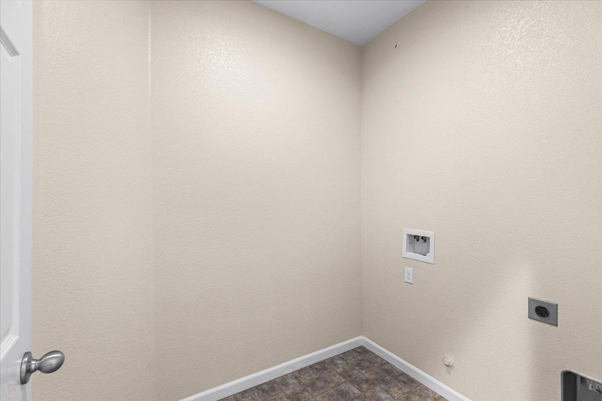 Atwater, California 95301, United States, 4 Bedrooms Bedrooms, ,4 BathroomsBathrooms,Residential,Active,190799