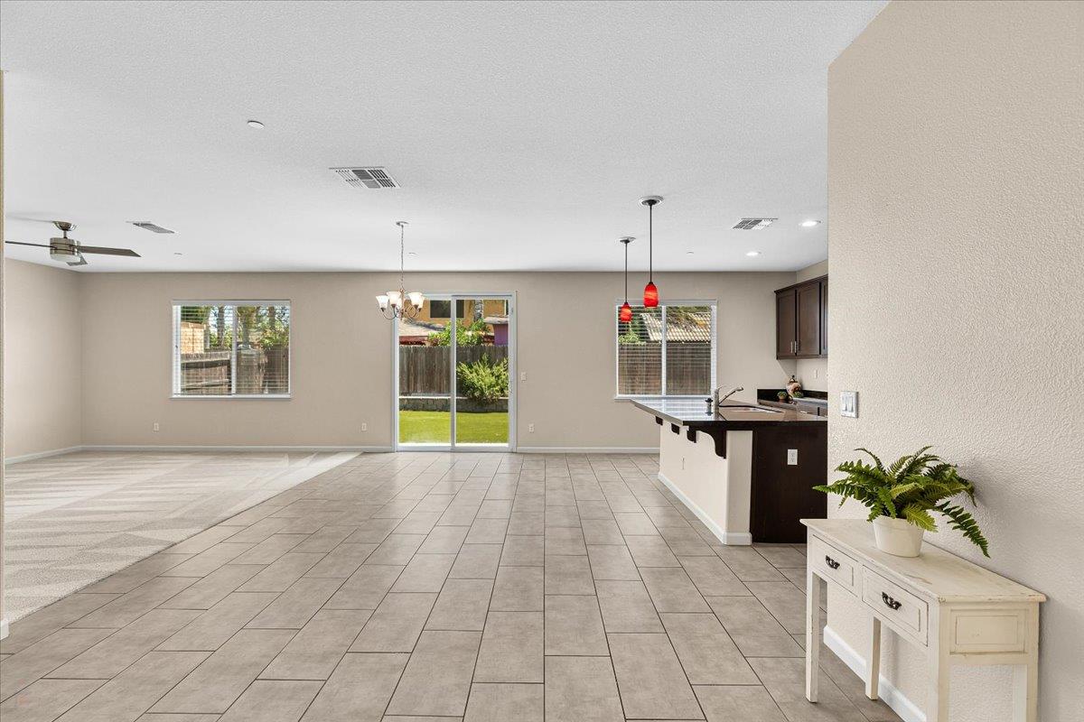 Atwater, California 95301, United States, 4 Bedrooms Bedrooms, ,4 BathroomsBathrooms,Residential,Active,190799