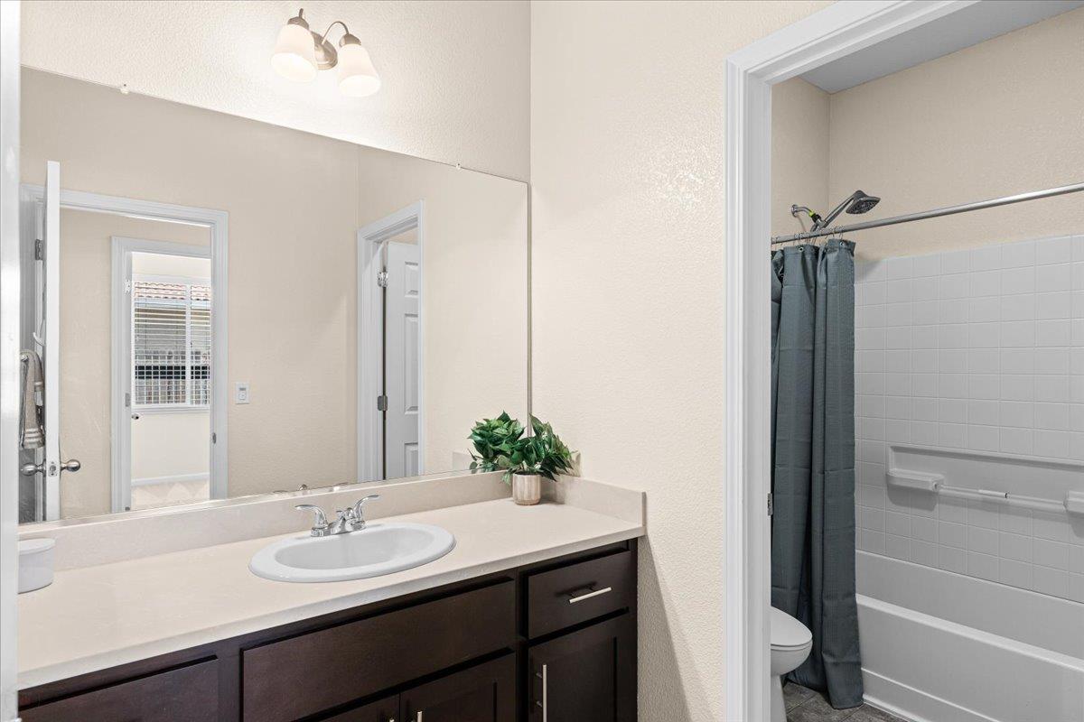 Atwater, California 95301, United States, 4 Bedrooms Bedrooms, ,4 BathroomsBathrooms,Residential,Active,190799