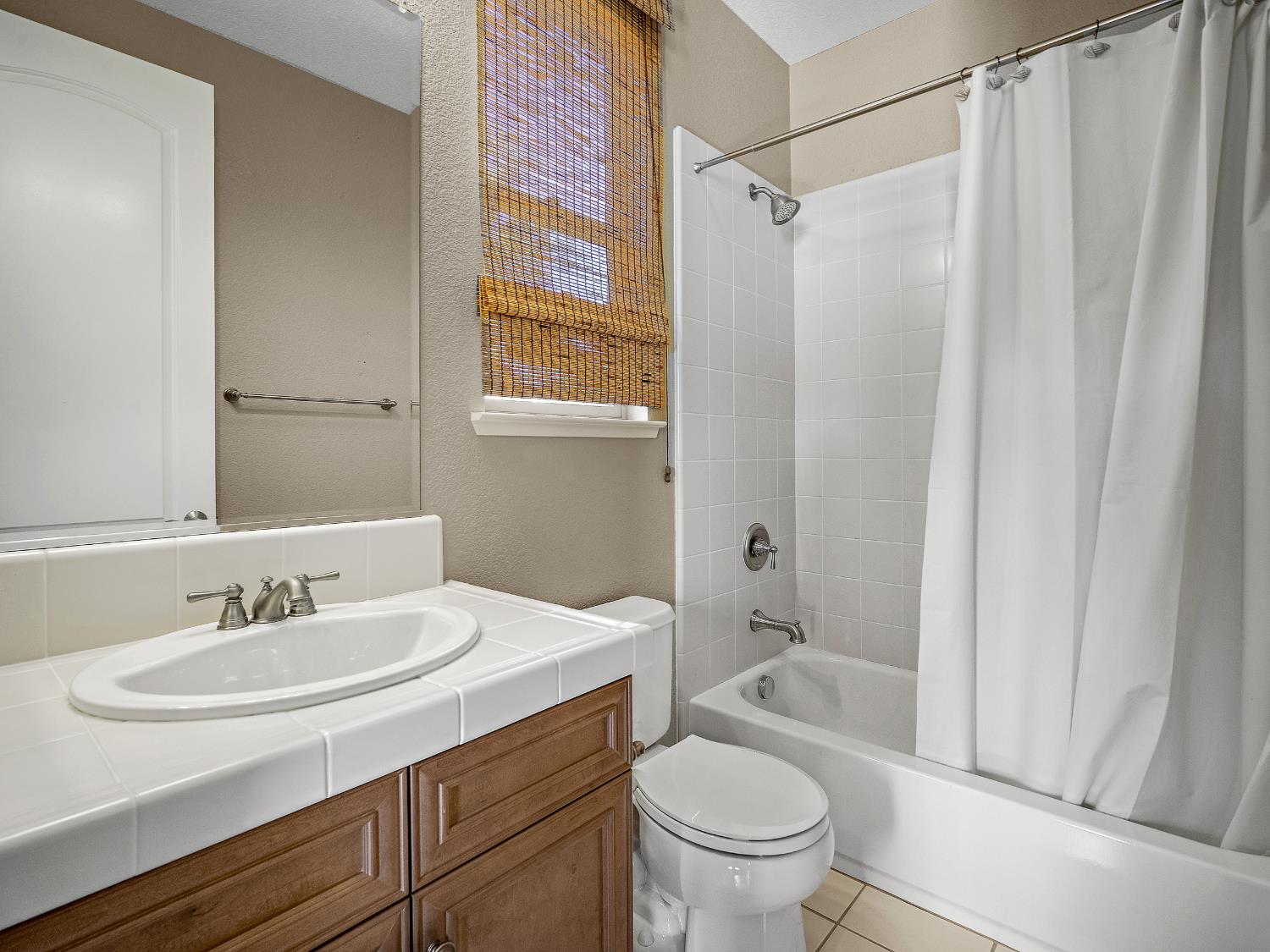 El Dorado Hills, California 95762, United States, 4 Bedrooms Bedrooms, ,5 BathroomsBathrooms,Residential,Active,226155