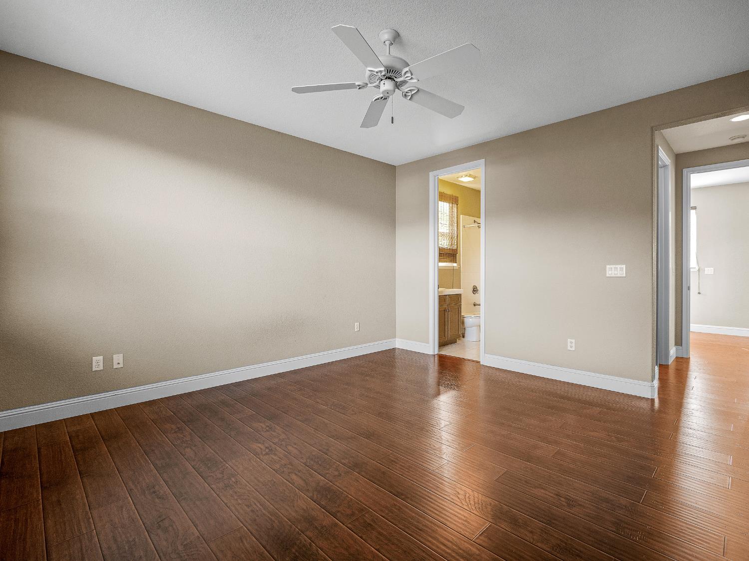 El Dorado Hills, California 95762, United States, 4 Bedrooms Bedrooms, ,5 BathroomsBathrooms,Residential,Active,226155