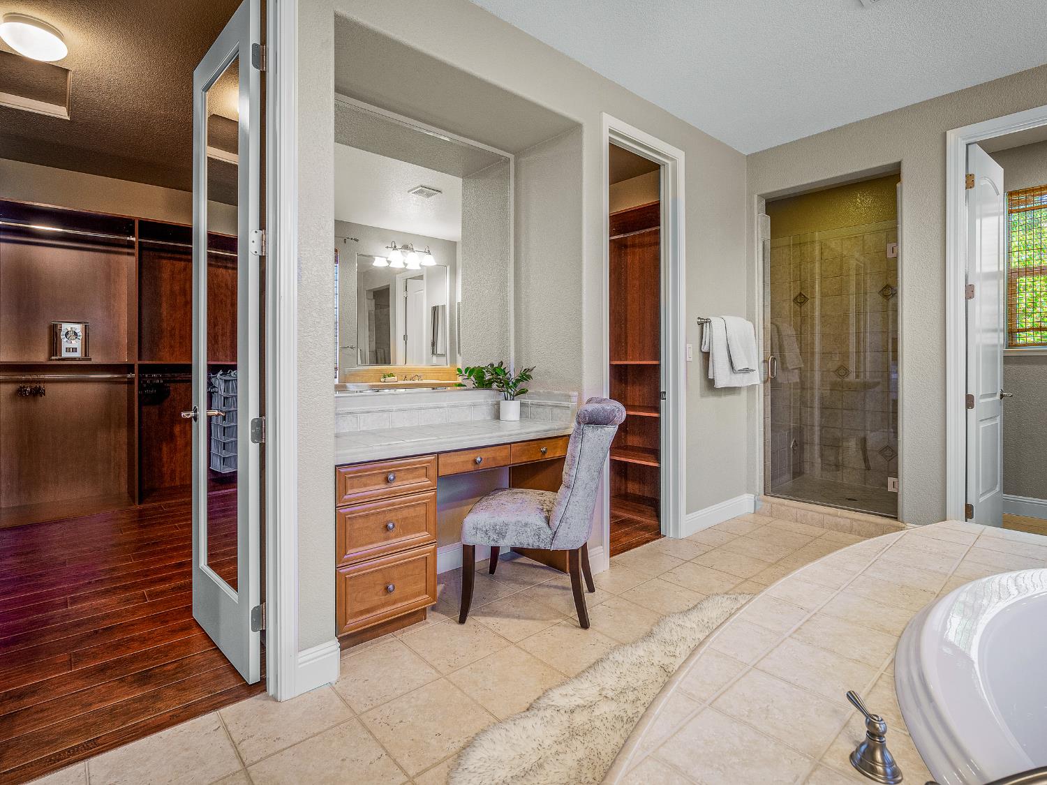 El Dorado Hills, California 95762, United States, 4 Bedrooms Bedrooms, ,5 BathroomsBathrooms,Residential,Active,226155