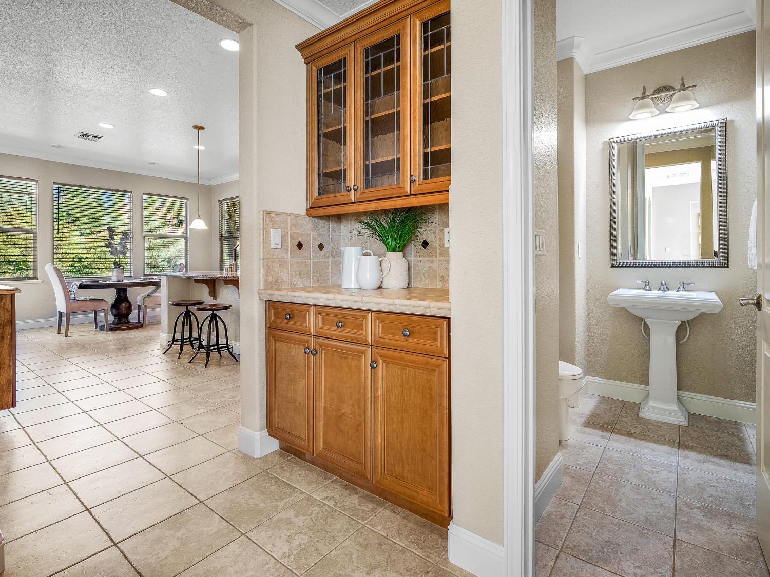 El Dorado Hills, California 95762, United States, 4 Bedrooms Bedrooms, ,5 BathroomsBathrooms,Residential,Active,226155