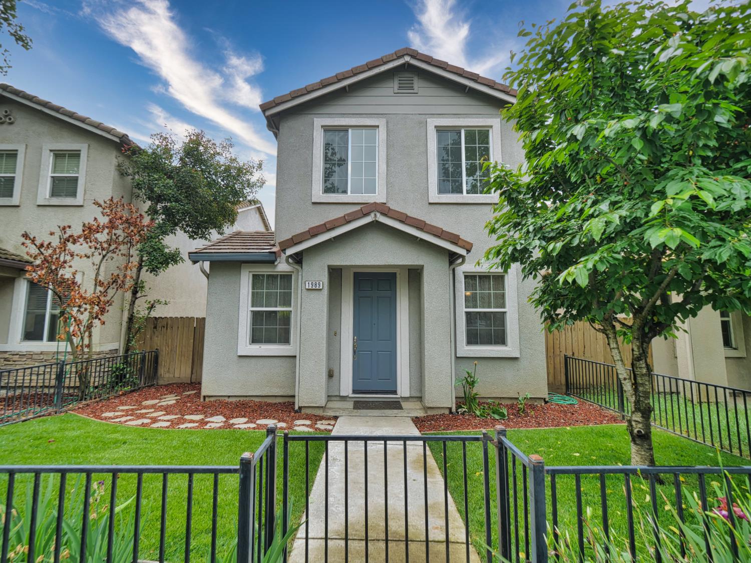 1989 Linden Road