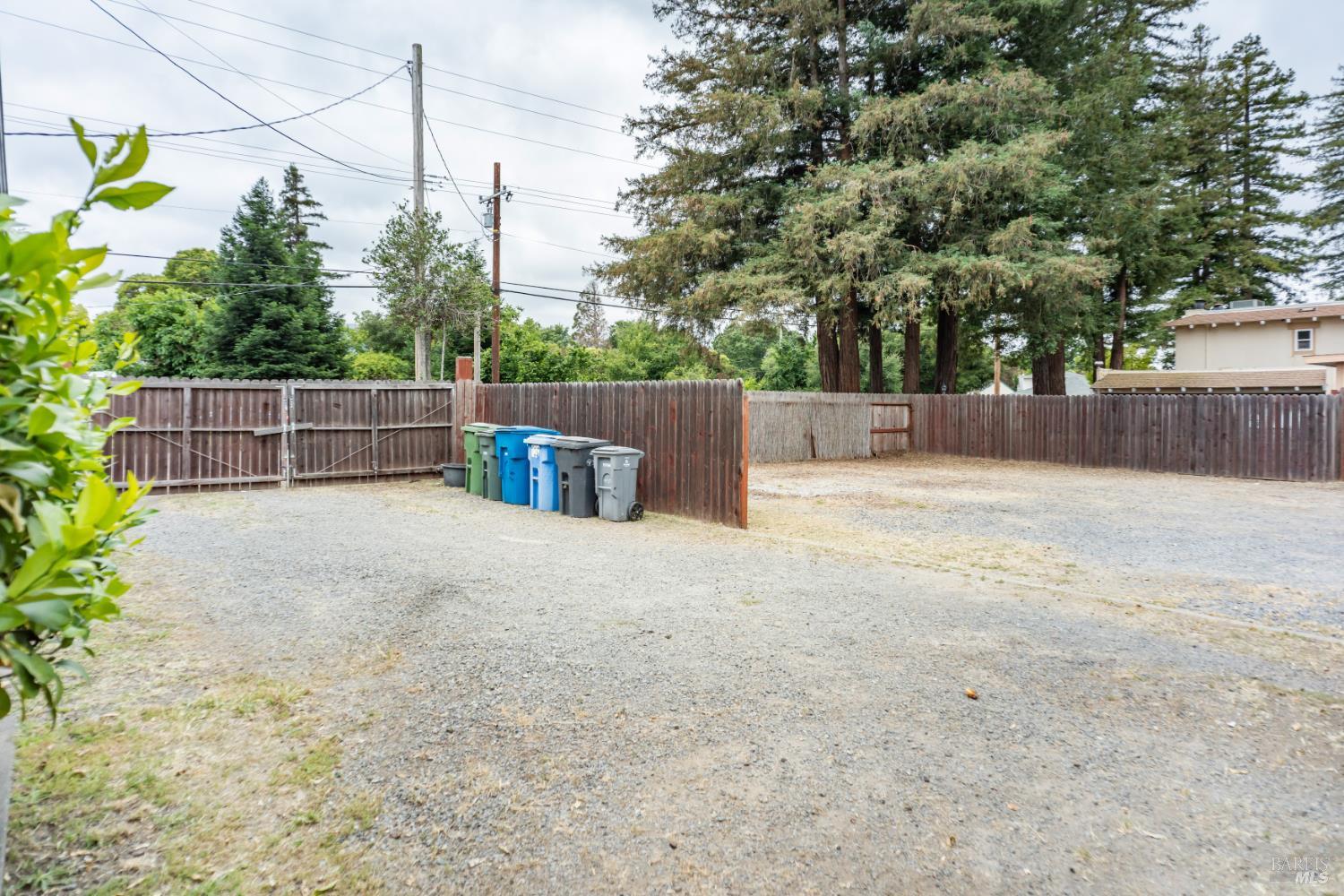 1300 Vallejo Avenue