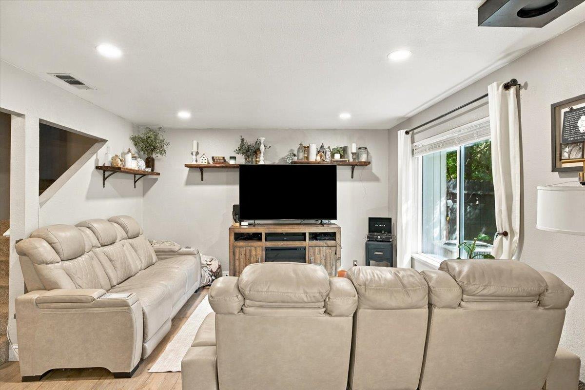 3334 Village Court