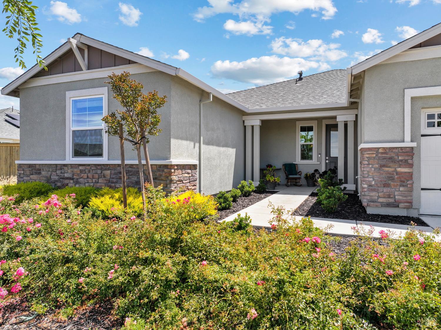 2038 Rustic Oak Lane