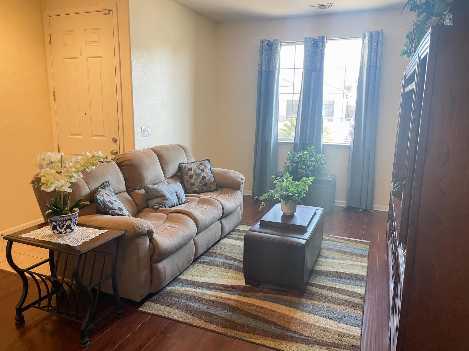 127 Argillite Avenue