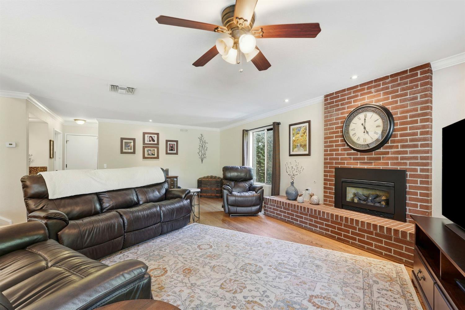 8804 Bradbury Court