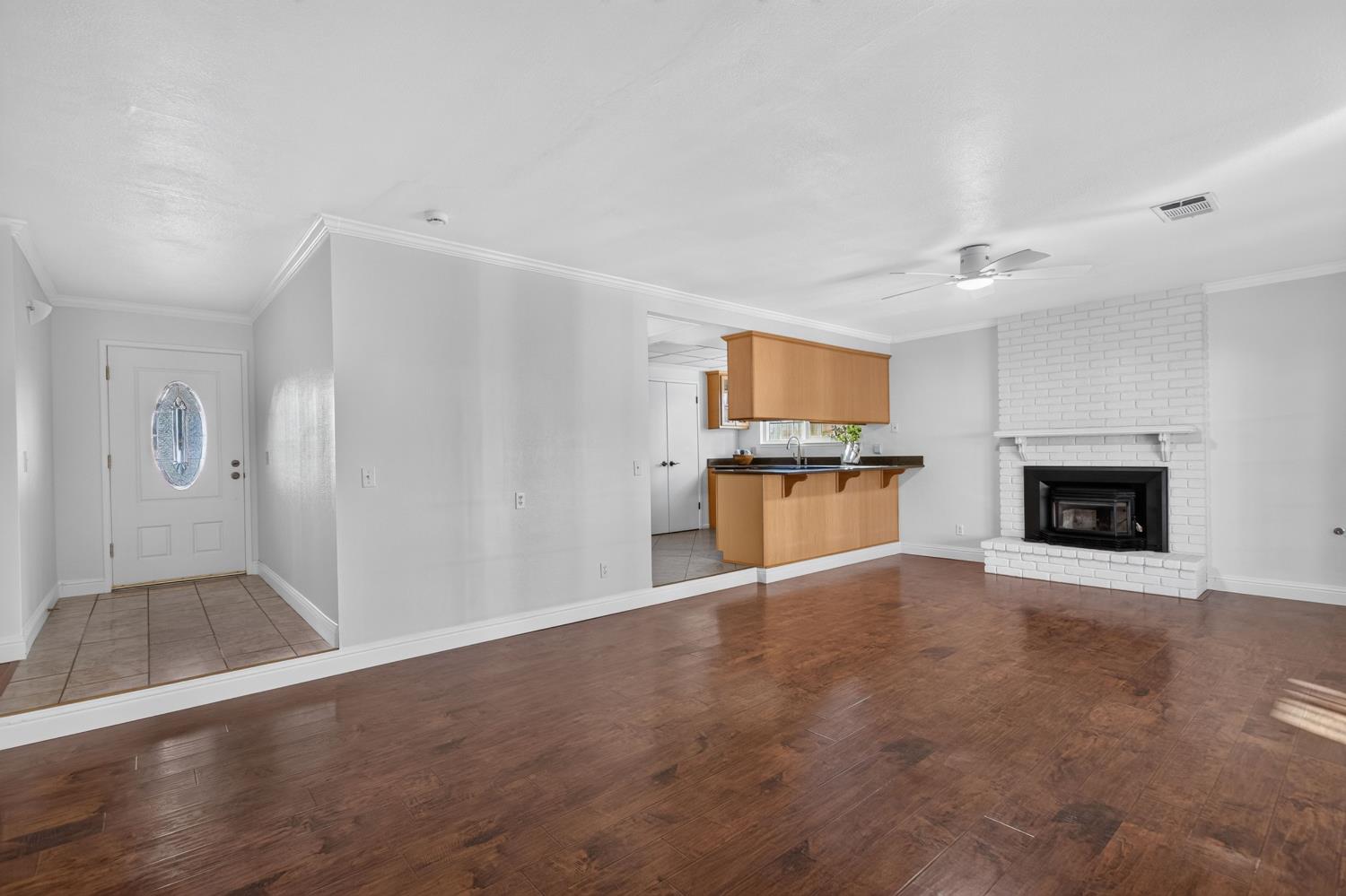 1542 Greenwood Way