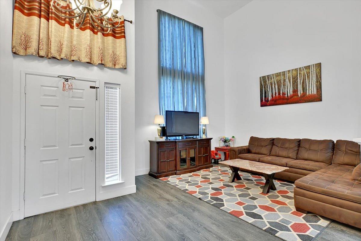 2277 Hamstead Lane