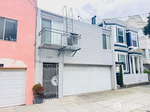 1450 Lyon Street