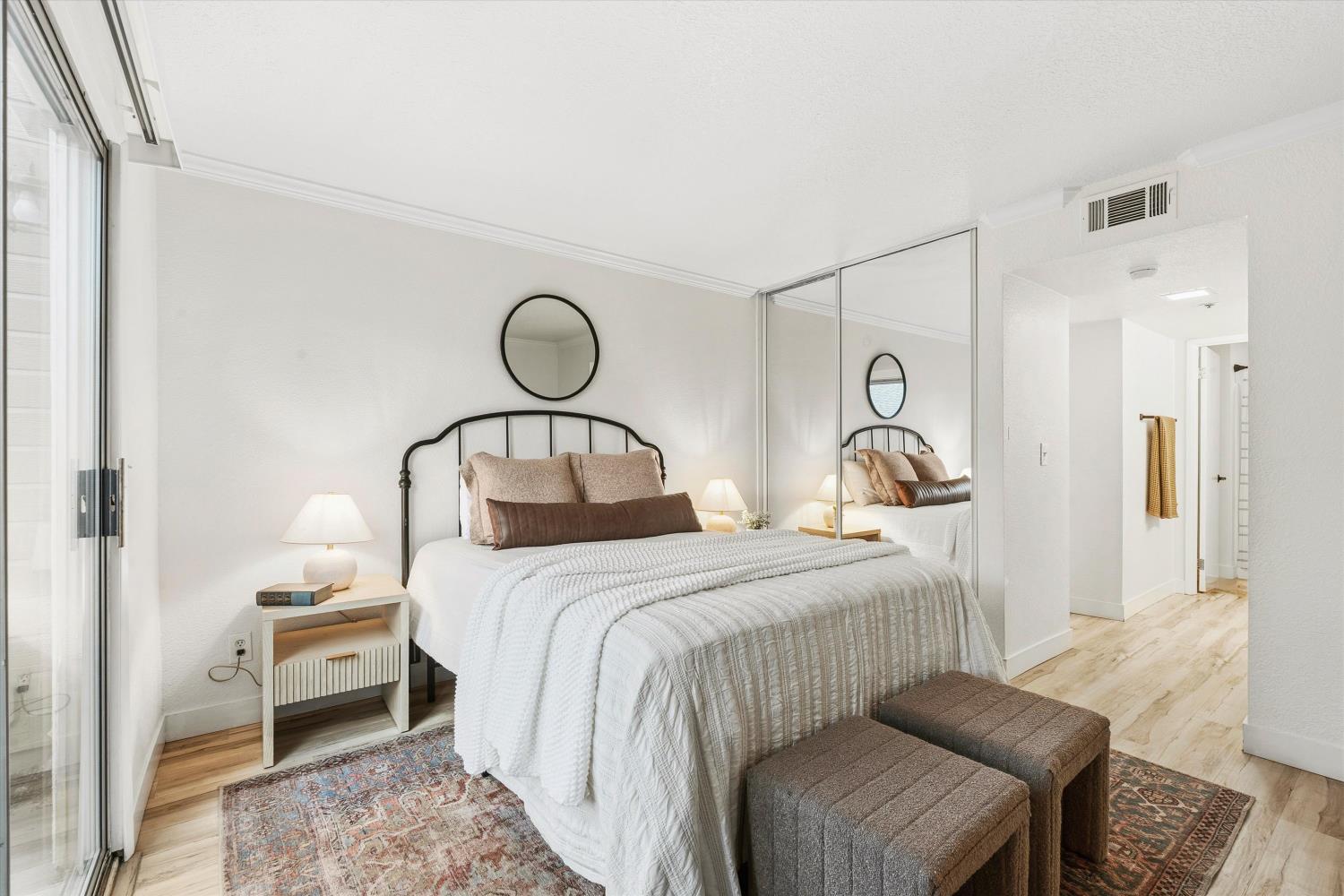 1019 Dornajo Way 160