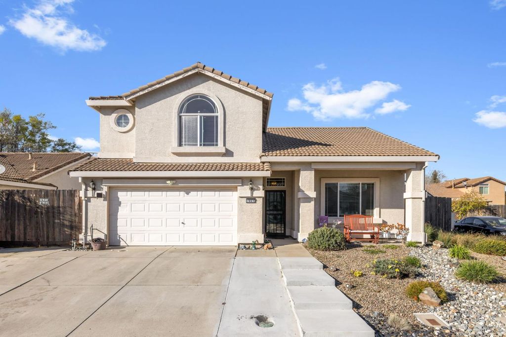 Photo of 7021 Bolzano Way, Elk Grove, CA 95757 (MLS # 226023010)