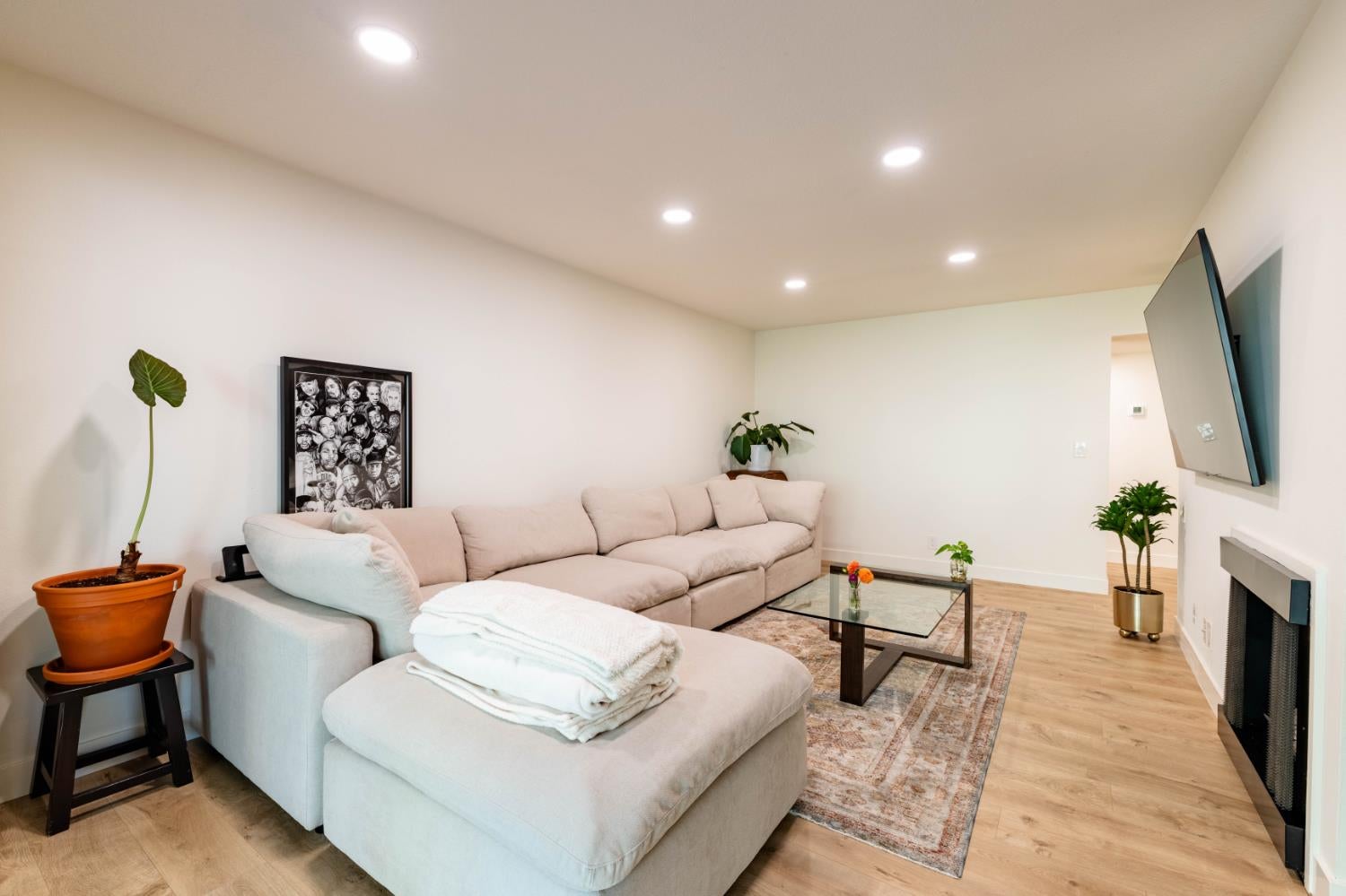 2484 Larkspur Lane 183